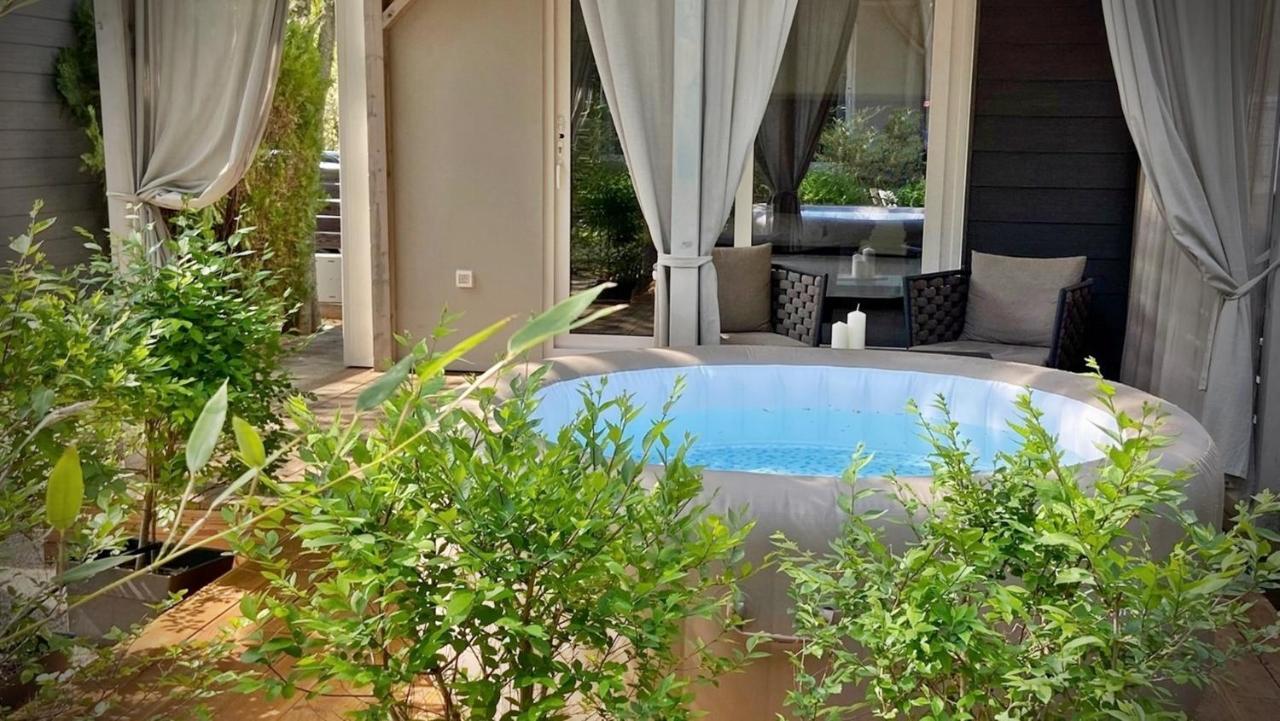 Boutique Mobile Homes Ulikarovinj (Adults Only) Exterior foto